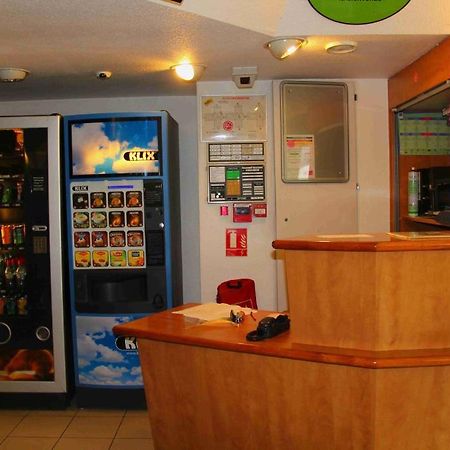 Lemon Hotel - Mery Sur Oise/Cergy Exterior foto