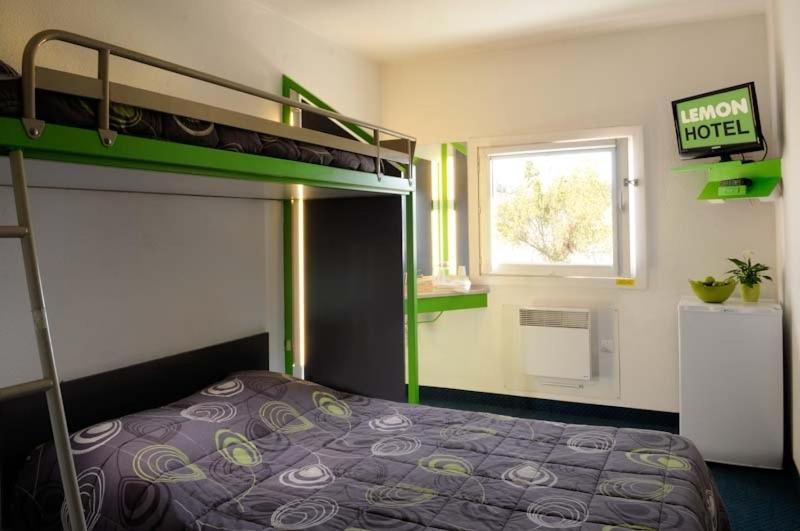 Lemon Hotel - Mery Sur Oise/Cergy Exterior foto