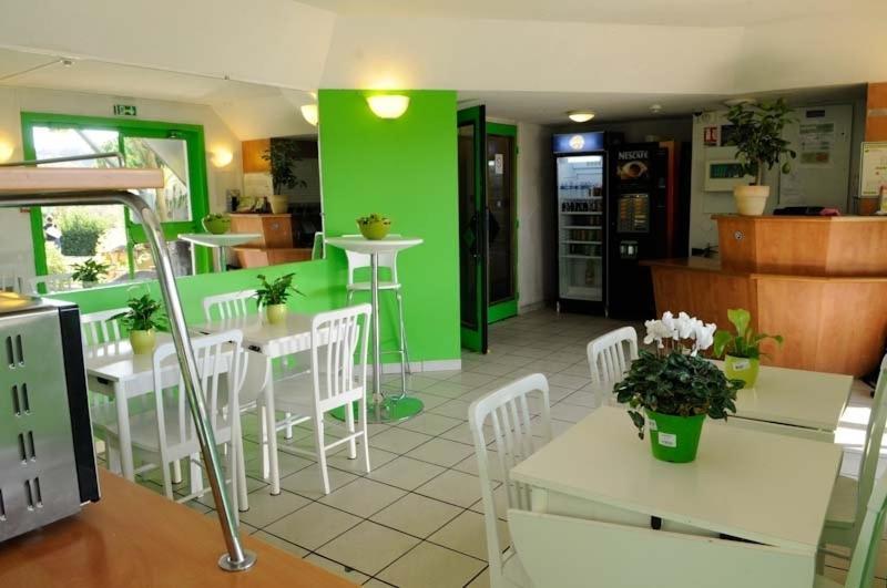 Lemon Hotel - Mery Sur Oise/Cergy Exterior foto