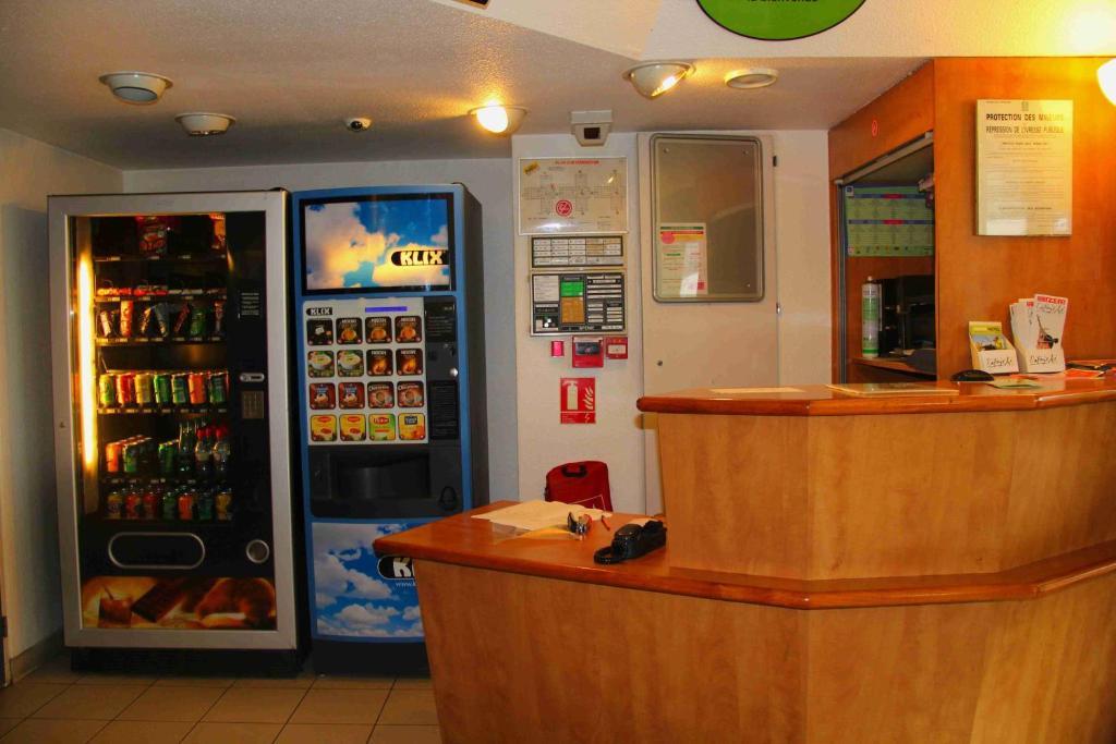 Lemon Hotel - Mery Sur Oise/Cergy Exterior foto